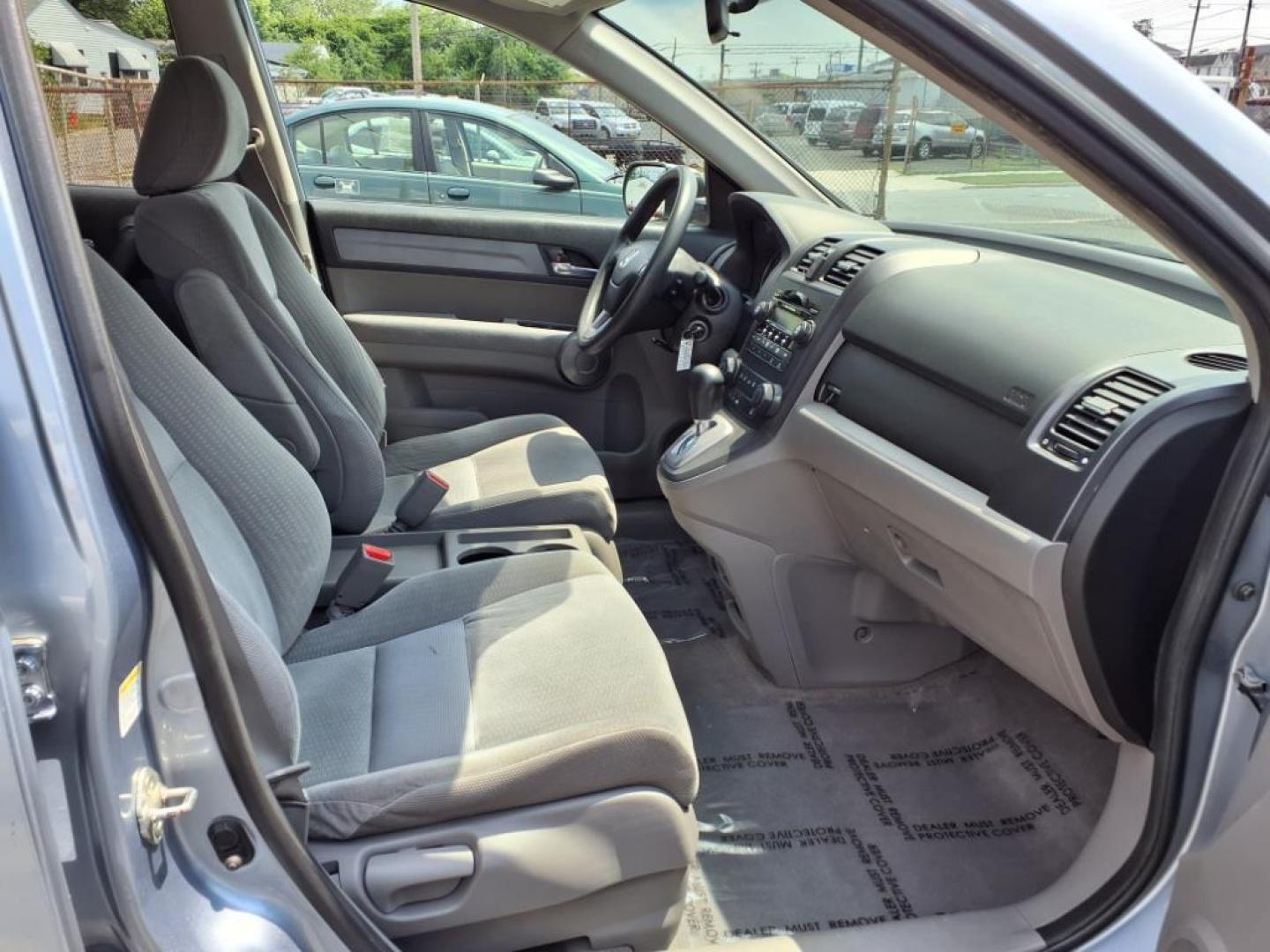 2008 Glacier Blue Metallic Honda CR-V EX (5J6RE48538L) with an 2.4L 2.4L I4 166hp 161ft. lbs. Sequential-Port F.I. engine, 5-Speed Automatic transmission, located at 50 Eastern Blvd., Essex, MD, 21221, (410) 686-3444, 39.304367, -76.484947 - Photo#16