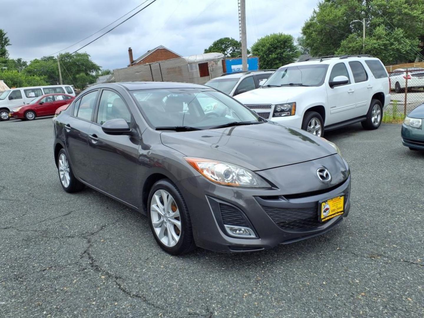 2011 Gray Mazda Mazda3 s Sport (JM1BL1U66B1) with an 2.5L 2.5L I4 165hp 167ft. lbs. PZEV Sequential-Port F.I. engine, 5-Speed Automatic with Sportshift Manual 5A transmission, located at 50 Eastern Blvd., Essex, MD, 21221, (410) 686-3444, 39.304367, -76.484947 - Photo#6