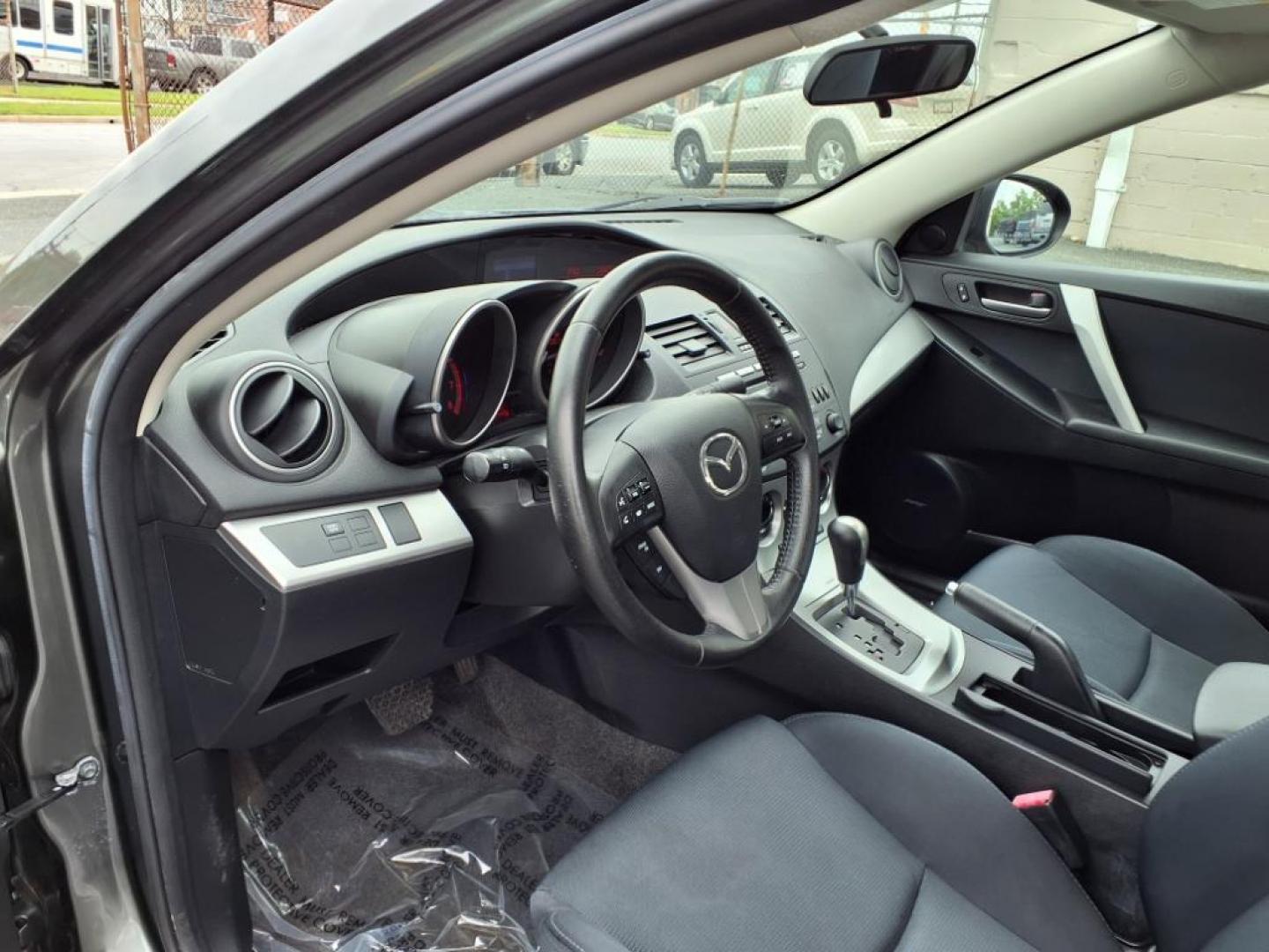 2011 Gray Mazda Mazda3 s Sport (JM1BL1U66B1) with an 2.5L 2.5L I4 165hp 167ft. lbs. PZEV Sequential-Port F.I. engine, 5-Speed Automatic with Sportshift Manual 5A transmission, located at 50 Eastern Blvd., Essex, MD, 21221, (410) 686-3444, 39.304367, -76.484947 - Photo#10