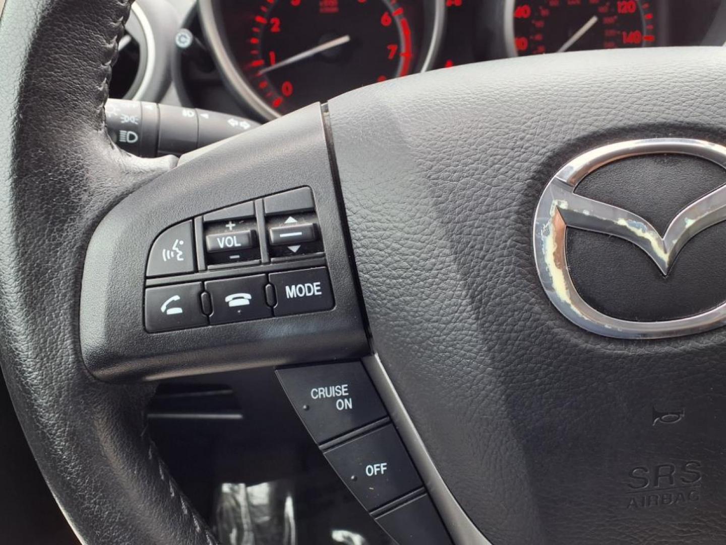 2011 Gray Mazda Mazda3 s Sport (JM1BL1U66B1) with an 2.5L 2.5L I4 165hp 167ft. lbs. PZEV Sequential-Port F.I. engine, 5-Speed Automatic with Sportshift Manual 5A transmission, located at 50 Eastern Blvd., Essex, MD, 21221, (410) 686-3444, 39.304367, -76.484947 - Photo#19