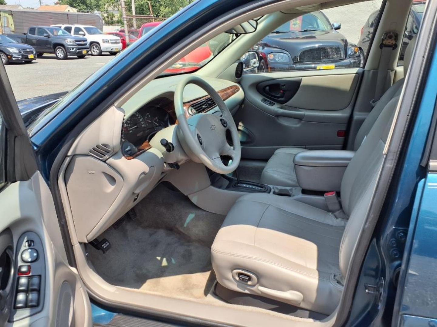2003 Blue Chevrolet Malibu LS (1G1NE52J03M) with an 3.1L 6 Cylinder Fuel Injected engine, 4CYL transmission, located at 50 Eastern Blvd., Essex, MD, 21221, (410) 686-3444, 39.304367, -76.484947 - Photo#11