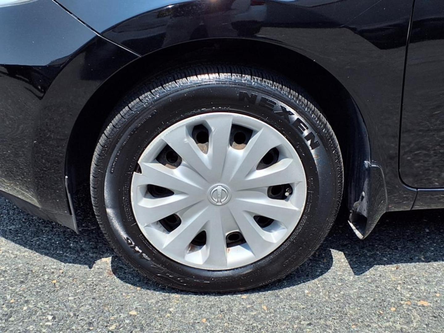 2015 Super Black Nissan Versa Note S Plus (3N1CE2CP1FL) with an 1.6L 4 Cylinder Sequential-Port F.I. engine, 4CYL transmission, located at 50 Eastern Blvd., Essex, MD, 21221, (410) 686-3444, 39.304367, -76.484947 - Photo#9
