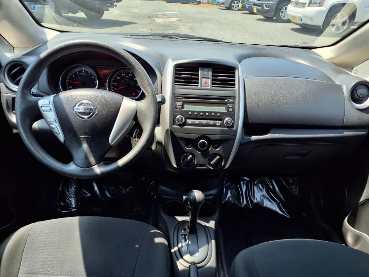2015 Super Black Nissan Versa Note S Plus (3N1CE2CP1FL) with an 1.6L 4 Cylinder Sequential-Port F.I. engine, 4CYL transmission, located at 50 Eastern Blvd., Essex, MD, 21221, (410) 686-3444, 39.304367, -76.484947 - Photo#15