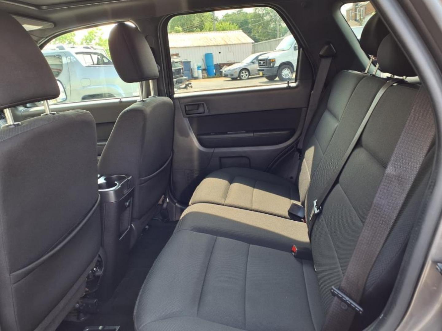 2009 Sterling Gray Clearcoat Metallic Ford Escape XLT (1FMCU03749K) with an 2.5L Duratec 2.5L I4 171hp 171ft. lbs. Sequential-Port F.I. engine, 6-Speed Automatic transmission, located at 50 Eastern Blvd., Essex, MD, 21221, (410) 686-3444, 39.304367, -76.484947 - Photo#13