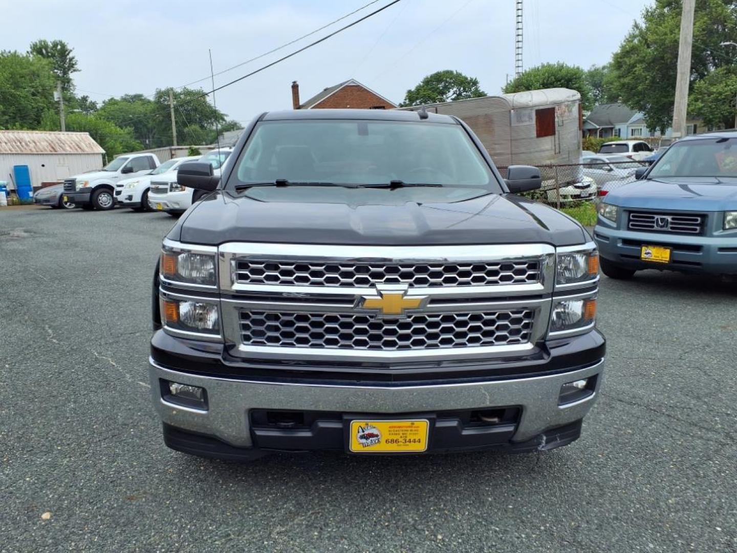 2015 Black Chevrolet Silverado 1500 LT (1GCVKREH6FZ) with an 4.3L EcoTec3 4.3L Flex Fuel V6 285hp 305ft. lbs. Fuel Injected engine, 6-Speed Shiftable Automatic w/Overdrive transmission, located at 50 Eastern Blvd., Essex, MD, 21221, (410) 686-3444, 39.304367, -76.484947 - Photo#8