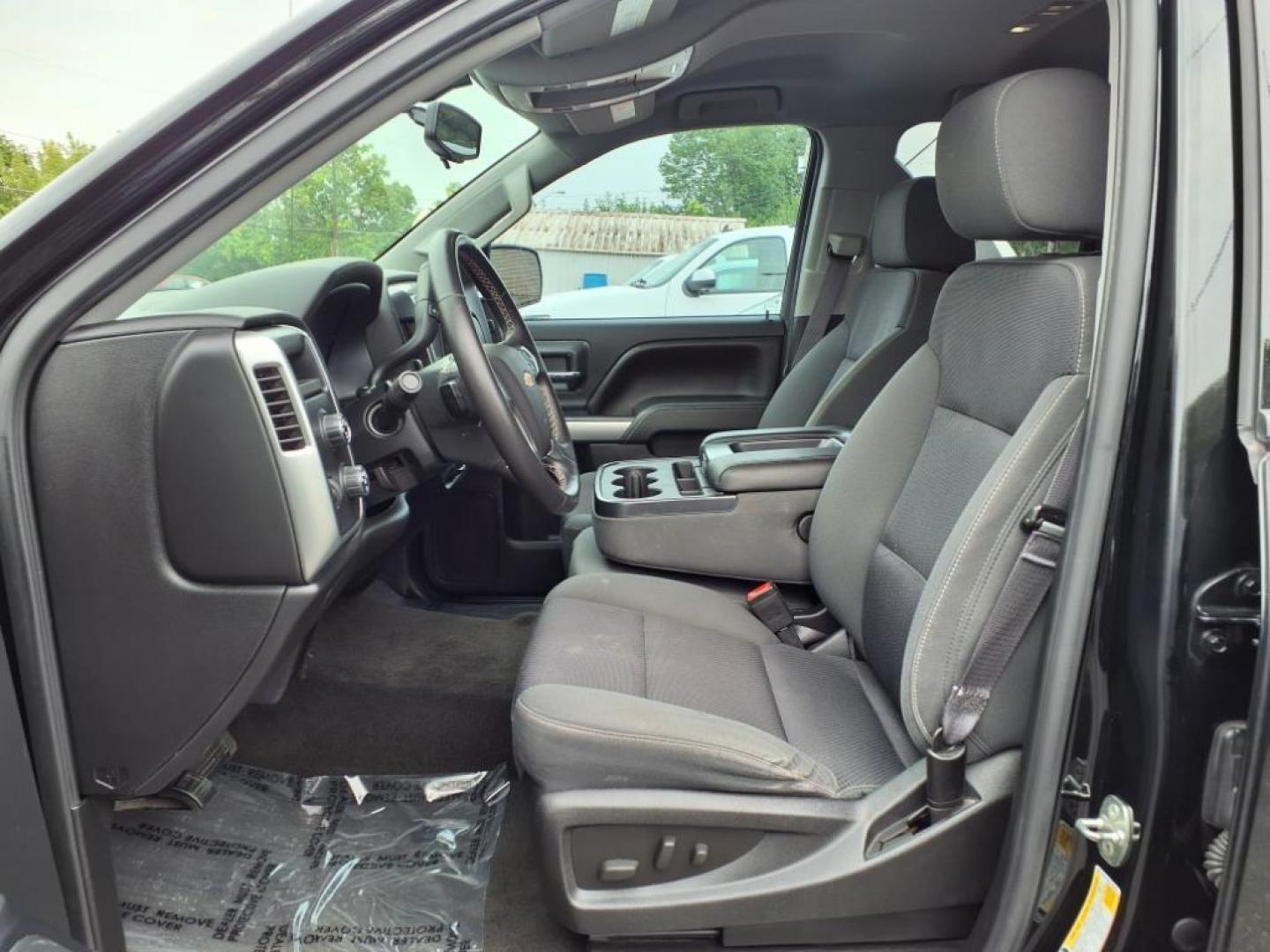 2015 Black Chevrolet Silverado 1500 LT (1GCVKREH6FZ) with an 4.3L EcoTec3 4.3L Flex Fuel V6 285hp 305ft. lbs. Fuel Injected engine, 6-Speed Shiftable Automatic w/Overdrive transmission, located at 50 Eastern Blvd., Essex, MD, 21221, (410) 686-3444, 39.304367, -76.484947 - Photo#12
