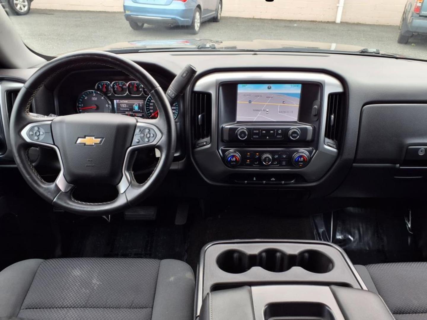 2015 Black Chevrolet Silverado 1500 LT (1GCVKREH6FZ) with an 4.3L EcoTec3 4.3L Flex Fuel V6 285hp 305ft. lbs. Fuel Injected engine, 6-Speed Shiftable Automatic w/Overdrive transmission, located at 50 Eastern Blvd., Essex, MD, 21221, (410) 686-3444, 39.304367, -76.484947 - Photo#15