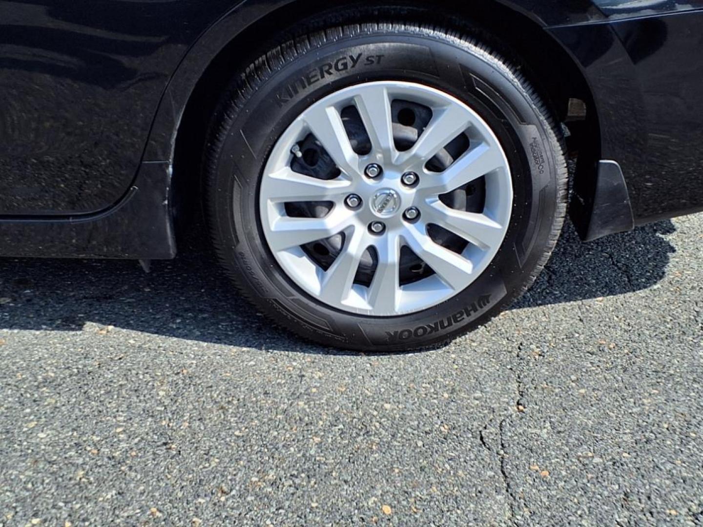 2015 Super Black Nissan Altima 2.5 S (1N4AL3AP0FC) with an 2.5L 2.5L I4 182hp 180ft. lbs. Sequential-Port F.I. engine, CVT transmission, located at 50 Eastern Blvd., Essex, MD, 21221, (410) 686-3444, 39.304367, -76.484947 - Photo#8