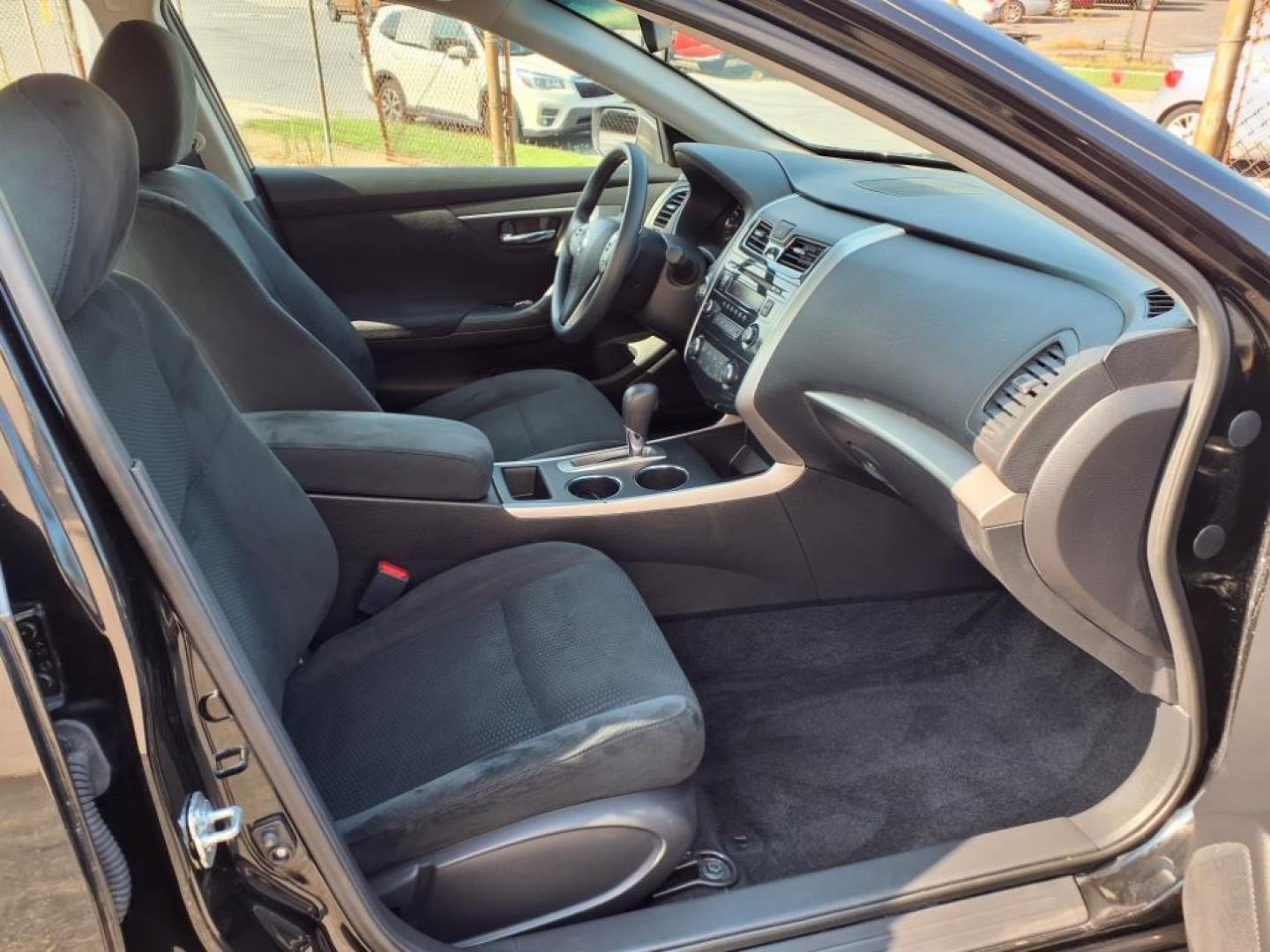 2015 Super Black Nissan Altima 2.5 S (1N4AL3AP0FC) with an 2.5L 2.5L I4 182hp 180ft. lbs. Sequential-Port F.I. engine, CVT transmission, located at 50 Eastern Blvd., Essex, MD, 21221, (410) 686-3444, 39.304367, -76.484947 - Photo#16