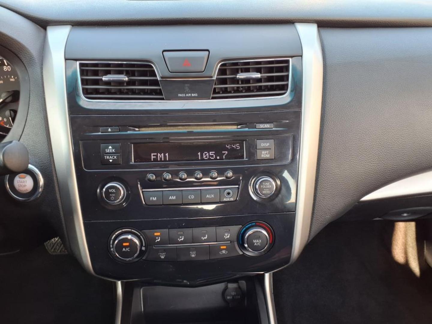 2015 Super Black Nissan Altima 2.5 S (1N4AL3AP0FC) with an 2.5L 2.5L I4 182hp 180ft. lbs. Sequential-Port F.I. engine, CVT transmission, located at 50 Eastern Blvd., Essex, MD, 21221, (410) 686-3444, 39.304367, -76.484947 - Photo#18