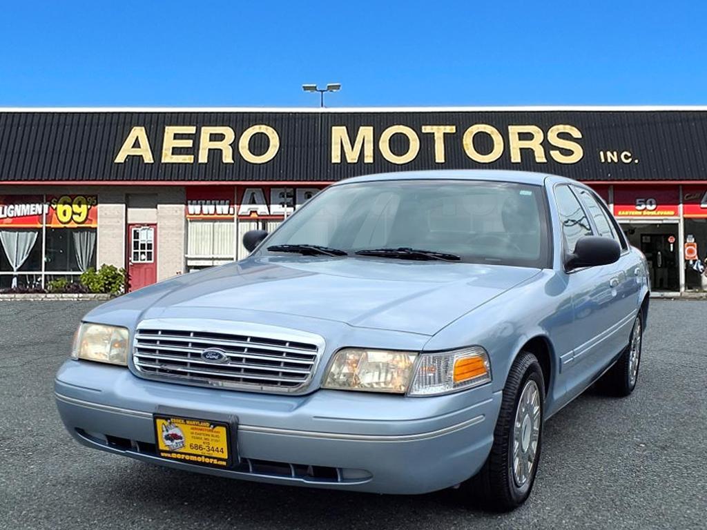 photo of 2003 Ford Crown Victoria 