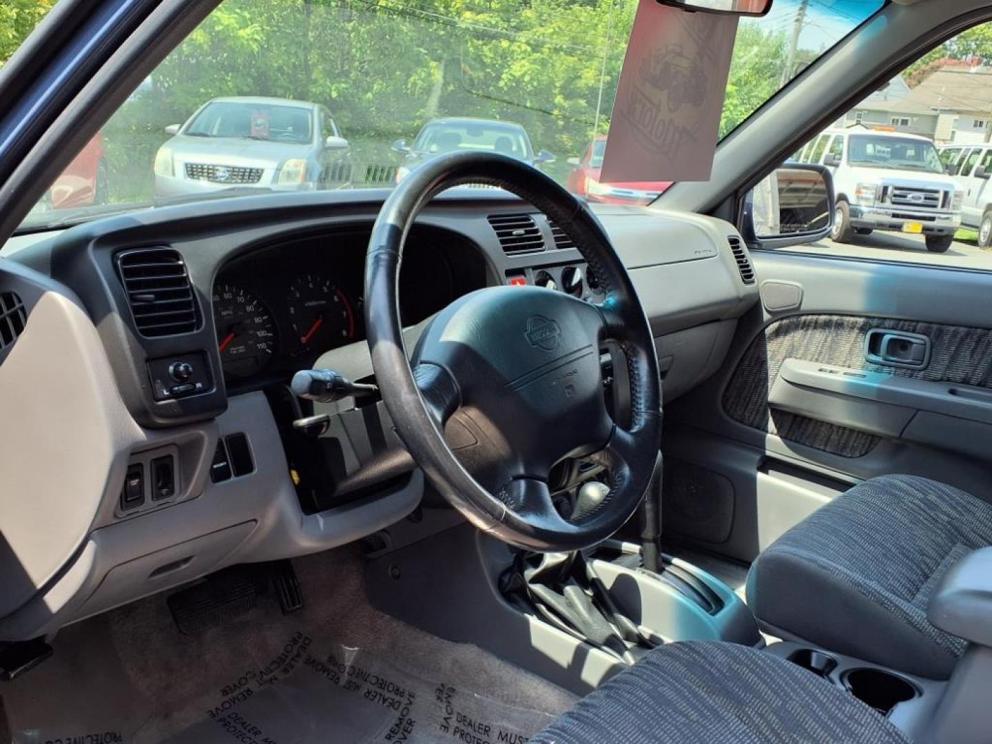 2000 Denim Blue Nissan Frontier SE (1N6ED26Y1YC) with an 3.3L 3L NA V6 single overhead cam (SOHC) 12V Fuel Injected engine, Automatic transmission, located at 50 Eastern Blvd., Essex, MD, 21221, (410) 686-3444, 39.304367, -76.484947 - Photo#8