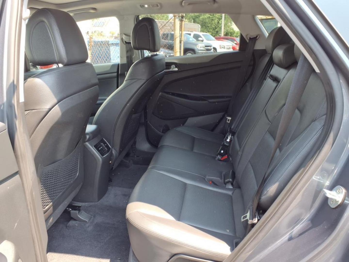 2016 Coliseum Gray Hyundai TUCSON Limited (KM8J33A22GU) with an 1.6L 4 Cylinder Turbocharged engine, AT AWD transmission, located at 50 Eastern Blvd., Essex, MD, 21221, (410) 686-3444, 39.304367, -76.484947 - Photo#13