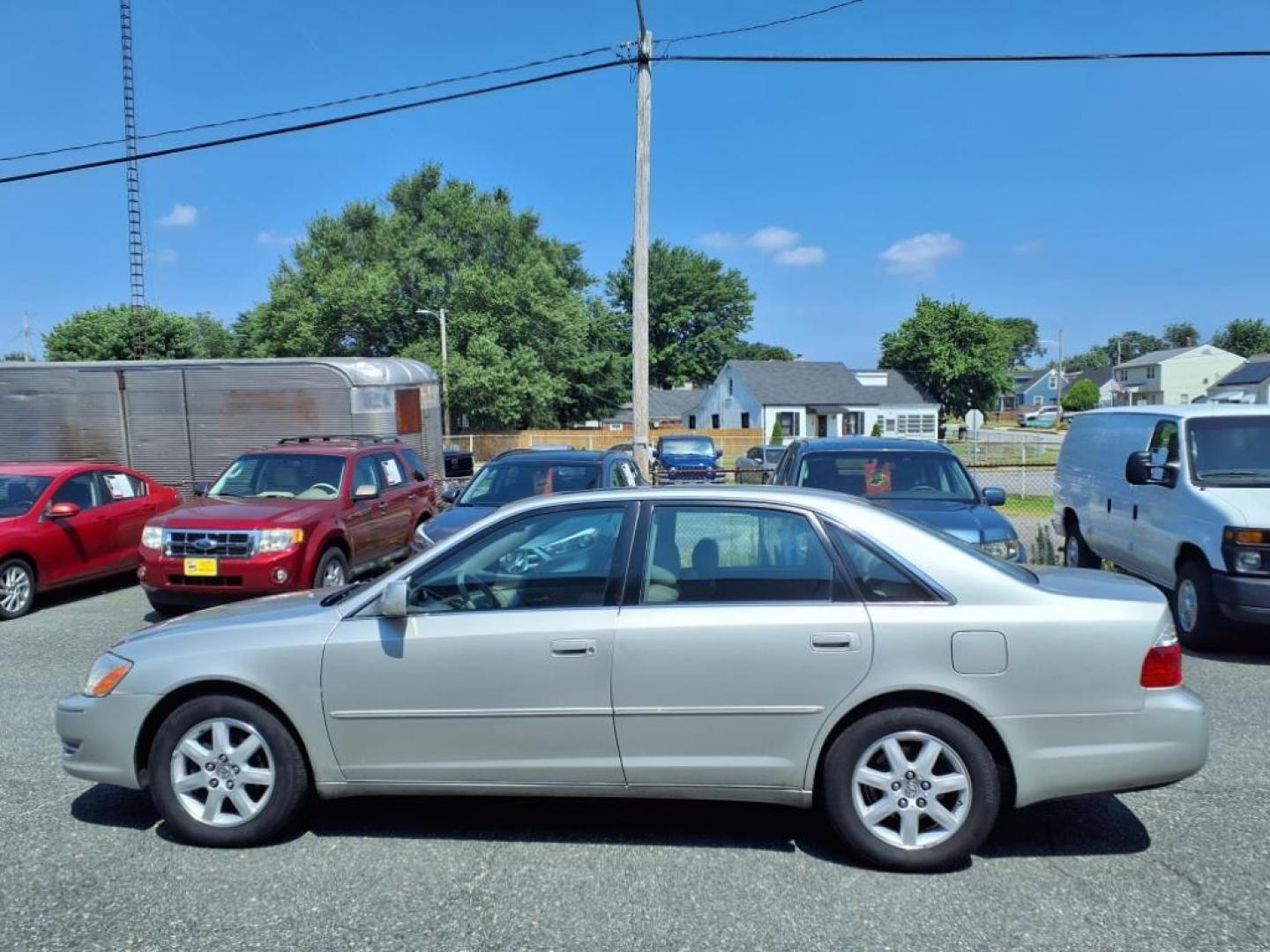 2003 Silver Spruce Metallic Toyota Avalon XL (4T1BF28B13U) with an 3.0L 3.0L V6 210hp 220ft. lbs. Fuel Injected engine, 4-Speed Automatic transmission, located at 50 Eastern Blvd., Essex, MD, 21221, (410) 686-3444, 39.304367, -76.484947 - Photo#1
