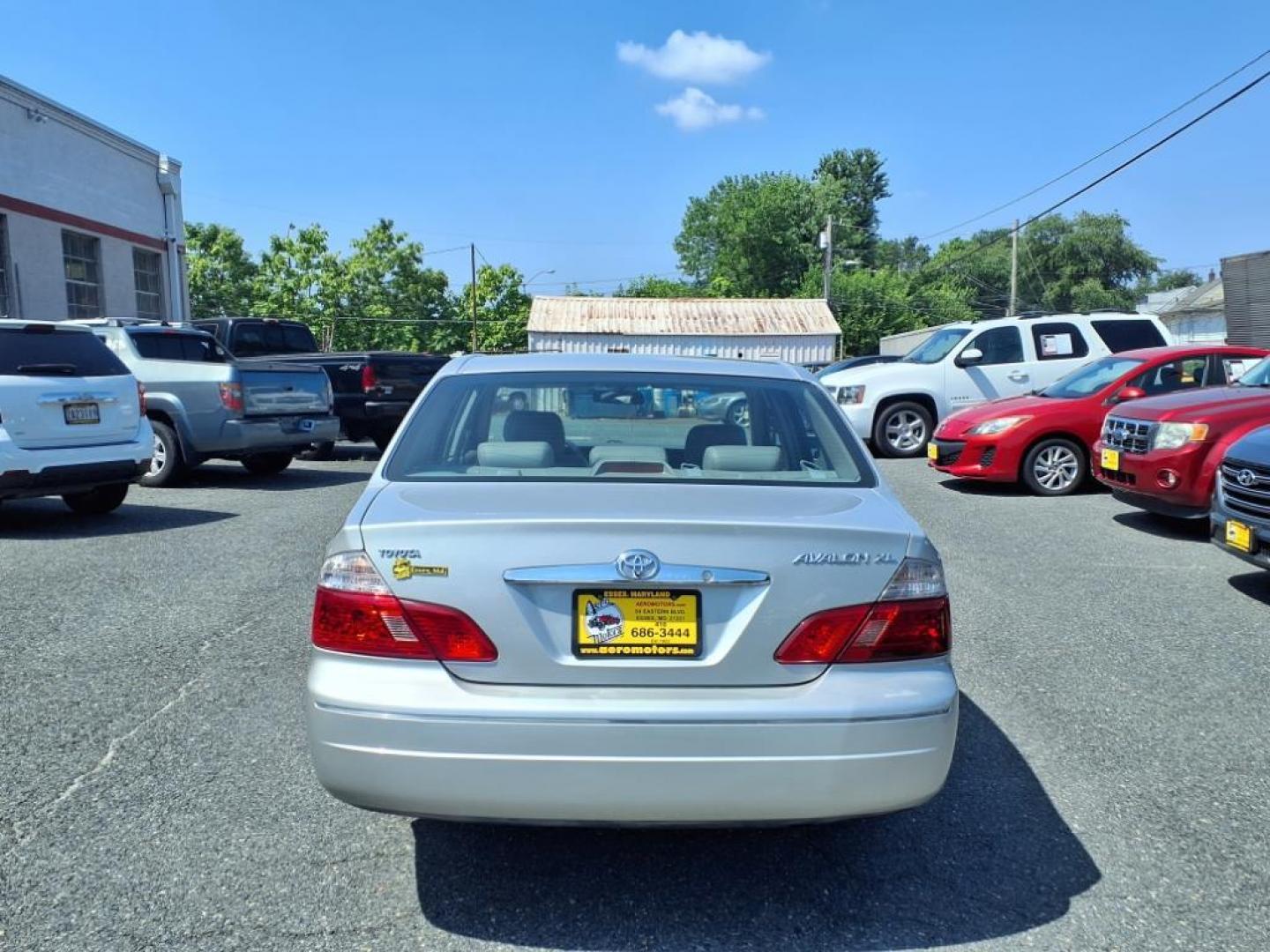 2003 Silver Spruce Metallic Toyota Avalon XL (4T1BF28B13U) with an 3.0L 3.0L V6 210hp 220ft. lbs. Fuel Injected engine, 4-Speed Automatic transmission, located at 50 Eastern Blvd., Essex, MD, 21221, (410) 686-3444, 39.304367, -76.484947 - Photo#3