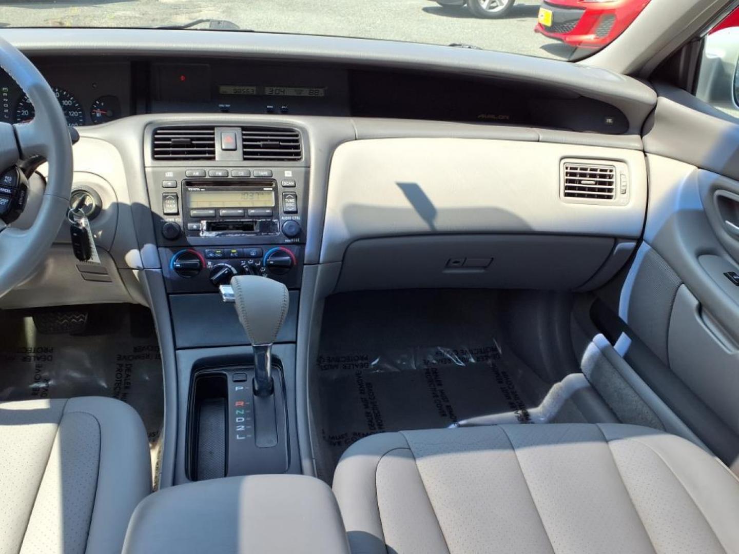 2003 Silver Spruce Metallic Toyota Avalon XL (4T1BF28B13U) with an 3.0L 3.0L V6 210hp 220ft. lbs. Fuel Injected engine, 4-Speed Automatic transmission, located at 50 Eastern Blvd., Essex, MD, 21221, (410) 686-3444, 39.304367, -76.484947 - Photo#14