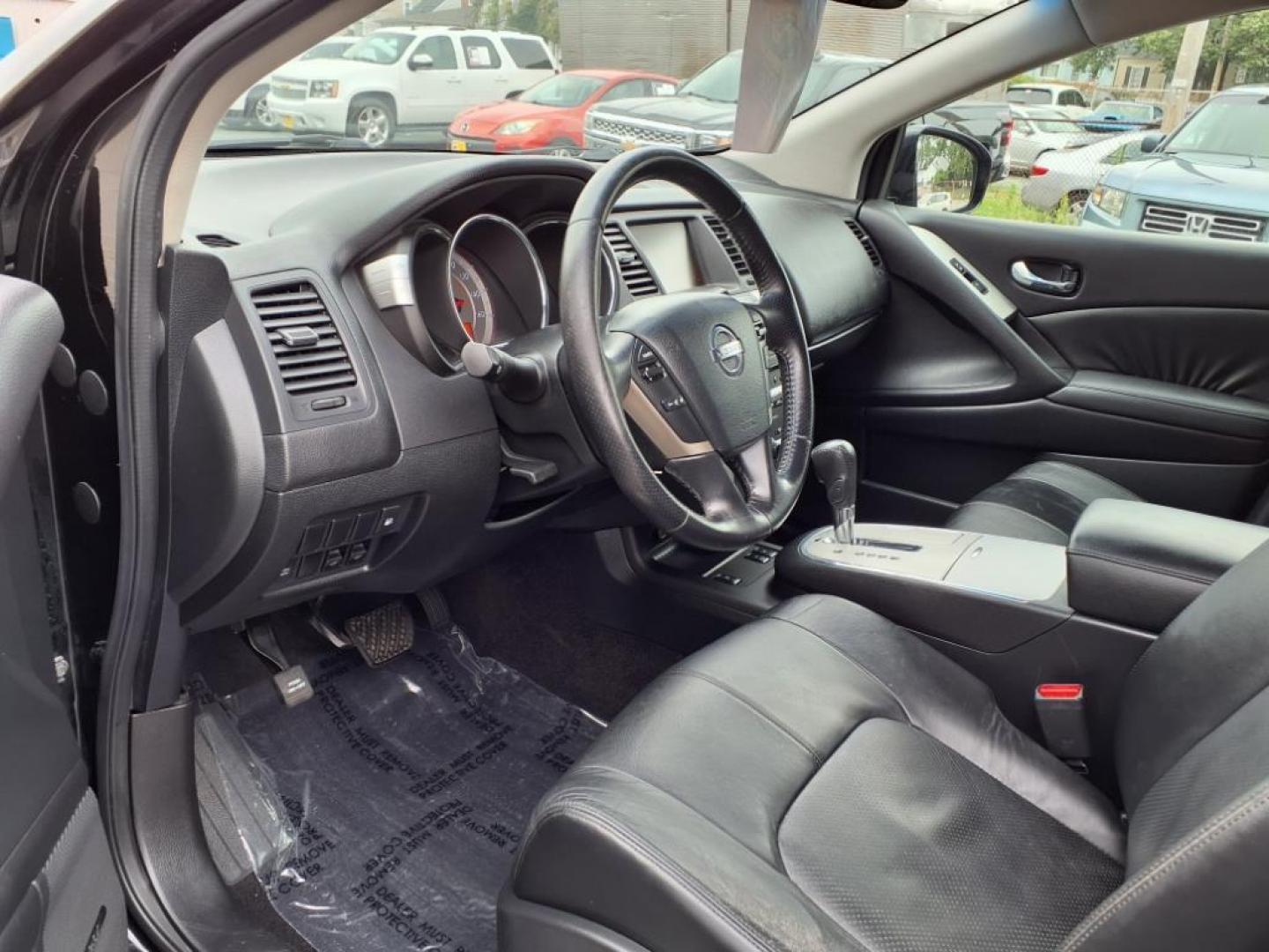 2009 Super Black Nissan Murano SL (JN8AZ18W29W) with an 3.5L 3.5L V6 265hp 248ft. lbs. Fuel Injected engine, CVT transmission, located at 50 Eastern Blvd., Essex, MD, 21221, (410) 686-3444, 39.304367, -76.484947 - Photo#11