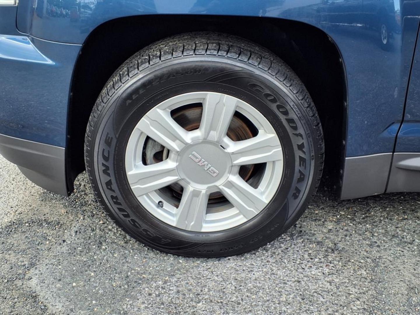 2016 Slate Blue Metallic GMC Terrain SLE-1 (2GKFLSEK3G6) with an 2.4L 4 Cylinder Fuel Injected engine, AT4X4 transmission, located at 50 Eastern Blvd., Essex, MD, 21221, (410) 686-3444, 39.304367, -76.484947 - Photo#6