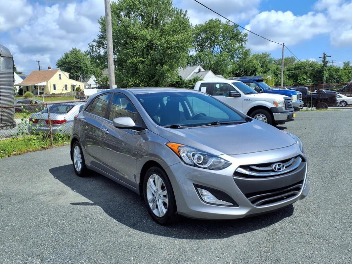 2013 Silver Hyundai ELANTRA GT Base (KMHD35LE7DU) with an 1.8L 4 Cylinder Sequential Fuel Injection engine, 4CYL transmission, located at 50 Eastern Blvd., Essex, MD, 21221, (410) 686-3444, 39.304367, -76.484947 - Photo#6