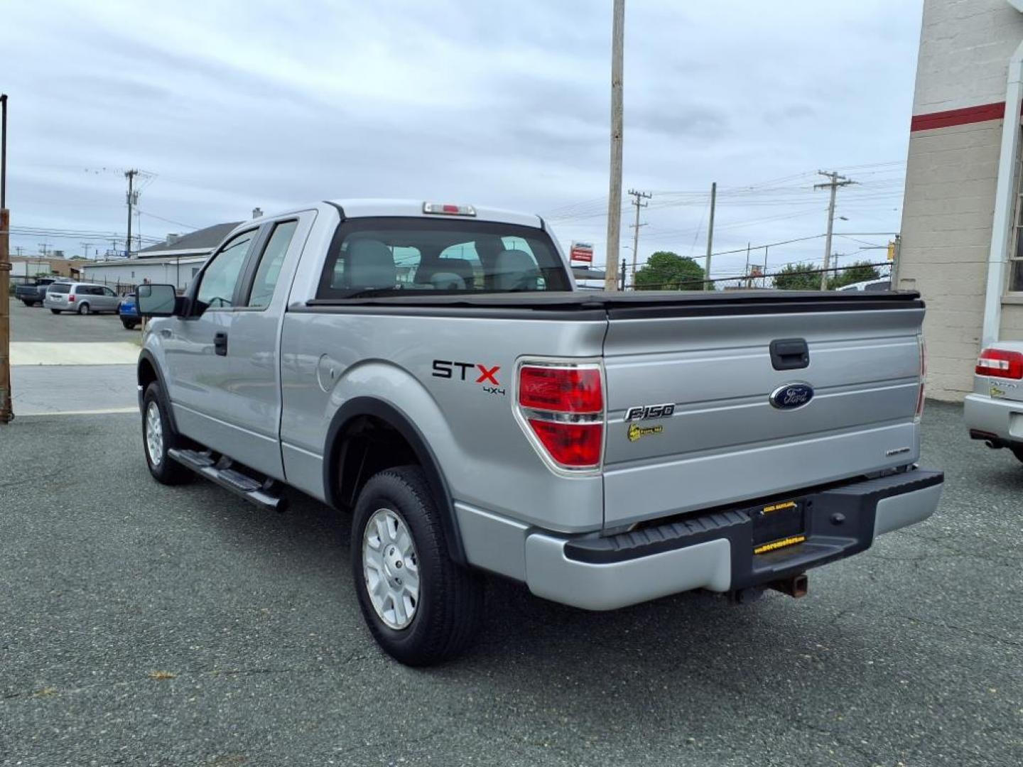 2013 Ingot Silver Metallic Ford F-150 STX (1FTEX1EM8DK) with an 3.7L 6 Cylinder Sequential-Port F.I. engine, AT 4X4 transmission, located at 50 Eastern Blvd., Essex, MD, 21221, (410) 686-3444, 39.304367, -76.484947 - Photo#2