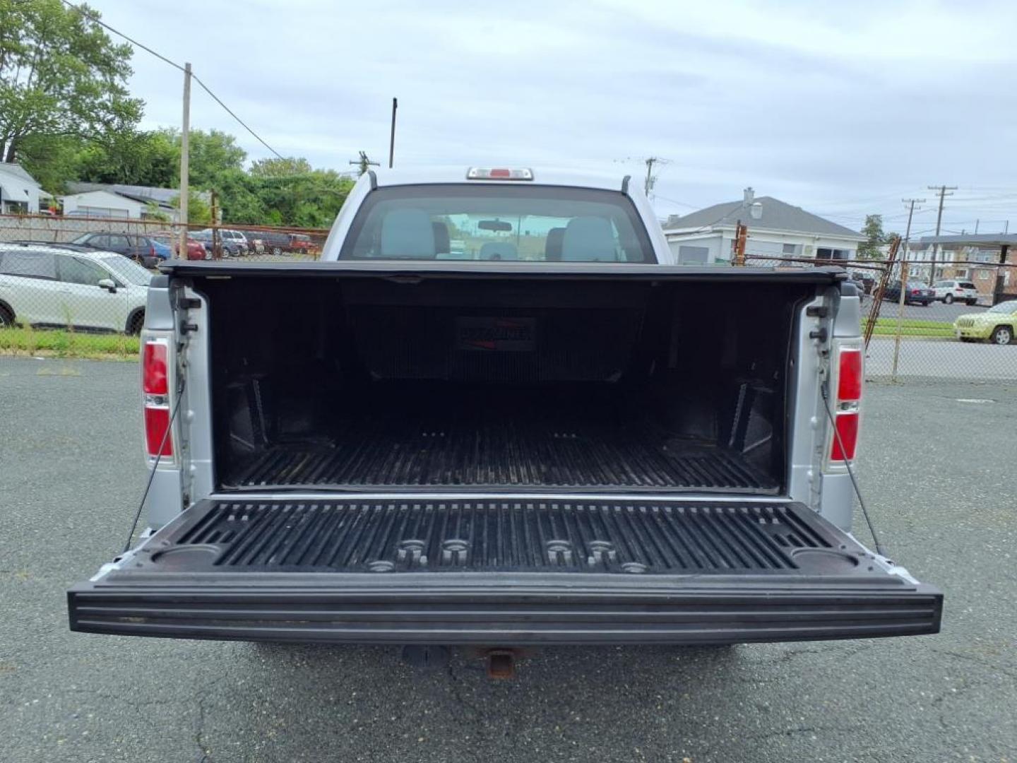 2013 Ingot Silver Metallic Ford F-150 STX (1FTEX1EM8DK) with an 3.7L 6 Cylinder Sequential-Port F.I. engine, AT 4X4 transmission, located at 50 Eastern Blvd., Essex, MD, 21221, (410) 686-3444, 39.304367, -76.484947 - Photo#4