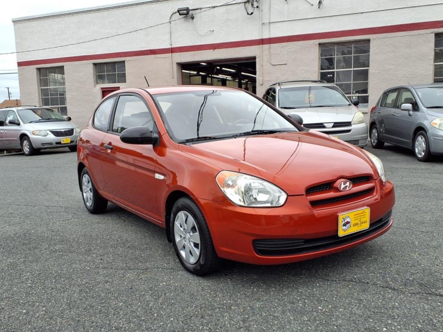 2009 Tango Red Hyundai ACCENT GS (KMHCM36C29U) with an 1.6L 4 Cylinder Sequential-Port F.I. engine, 4CYL transmission, located at 50 Eastern Blvd., Essex, MD, 21221, (410) 686-3444, 39.304367, -76.484947 - Photo#7