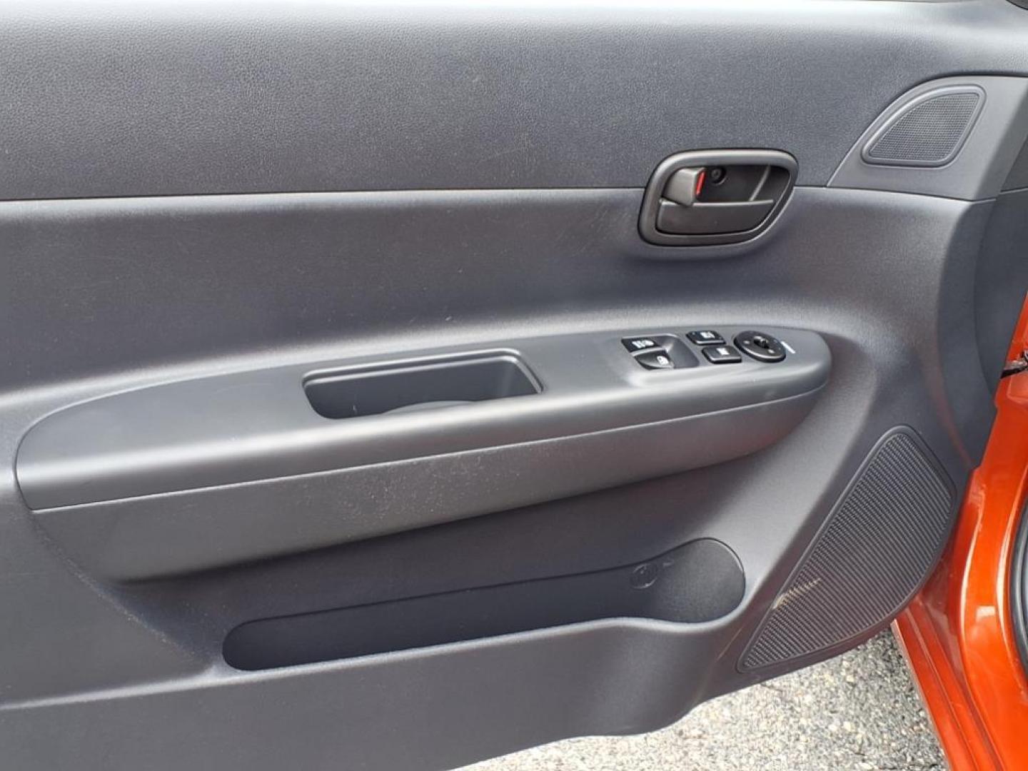 2009 Tango Red Hyundai ACCENT GS (KMHCM36C29U) with an 1.6L 4 Cylinder Sequential-Port F.I. engine, 4CYL transmission, located at 50 Eastern Blvd., Essex, MD, 21221, (410) 686-3444, 39.304367, -76.484947 - Photo#10