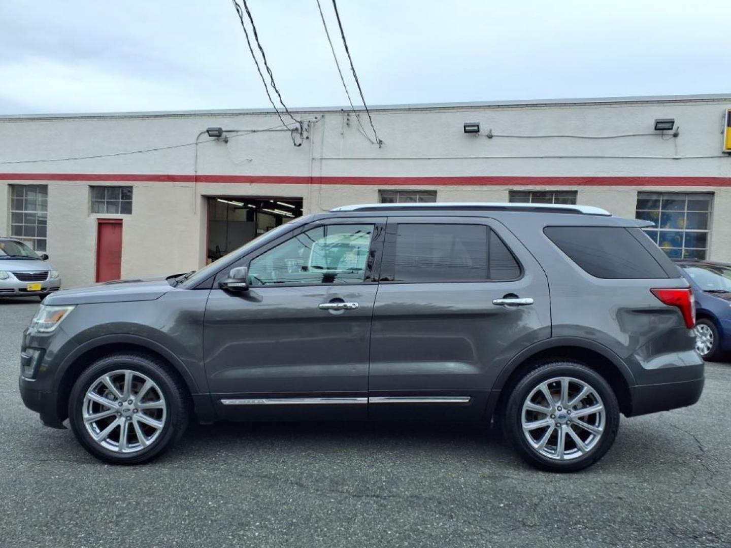 2016 Gray Ford Explorer Limited (1FM5K8F83GG) with an 3.5L 6 Cylinder Sequential-Port F.I. engine, V6 4X4 transmission, located at 50 Eastern Blvd., Essex, MD, 21221, (410) 686-3444, 39.304367, -76.484947 - Photo#1