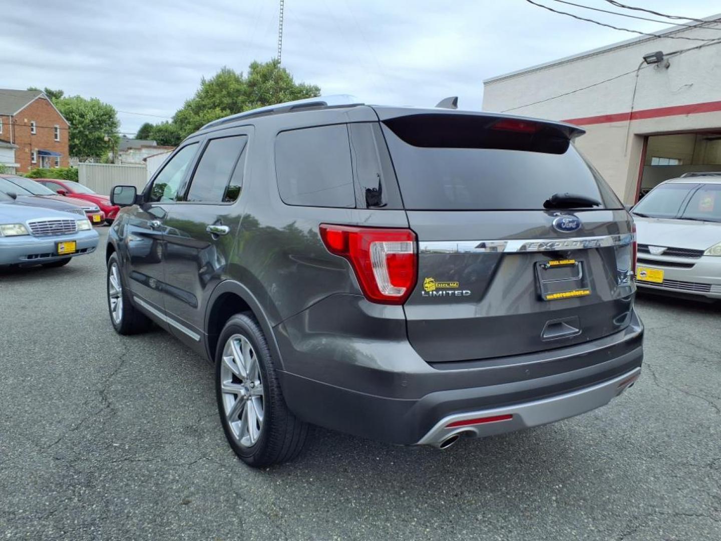 2016 Gray Ford Explorer Limited (1FM5K8F83GG) with an 3.5L 6 Cylinder Sequential-Port F.I. engine, V6 4X4 transmission, located at 50 Eastern Blvd., Essex, MD, 21221, (410) 686-3444, 39.304367, -76.484947 - Photo#2