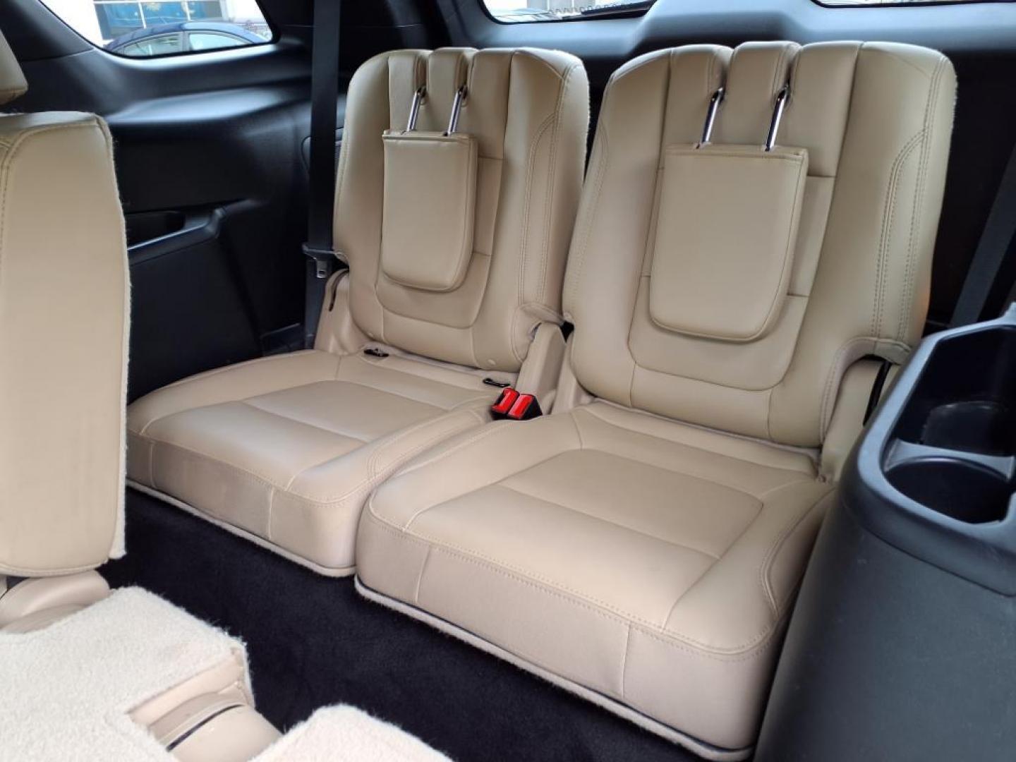 2016 Gray Ford Explorer Limited (1FM5K8F83GG) with an 3.5L 6 Cylinder Sequential-Port F.I. engine, V6 4X4 transmission, located at 50 Eastern Blvd., Essex, MD, 21221, (410) 686-3444, 39.304367, -76.484947 - Photo#14