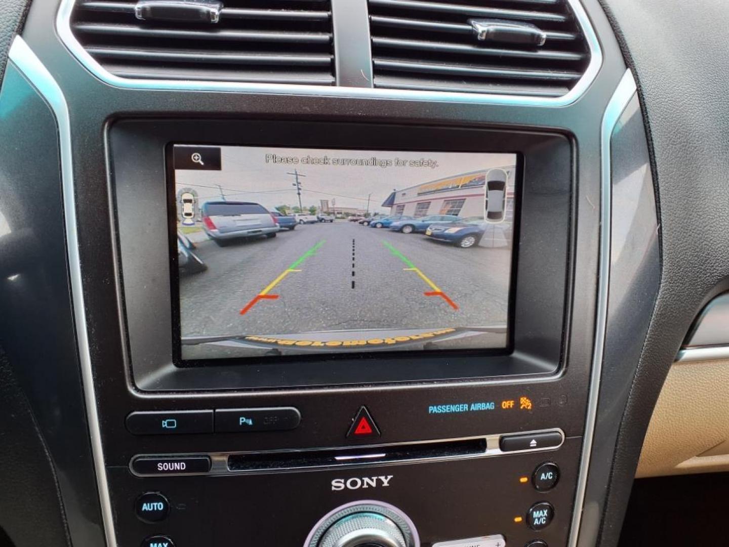 2016 Gray Ford Explorer Limited (1FM5K8F83GG) with an 3.5L 6 Cylinder Sequential-Port F.I. engine, V6 4X4 transmission, located at 50 Eastern Blvd., Essex, MD, 21221, (410) 686-3444, 39.304367, -76.484947 - Photo#19