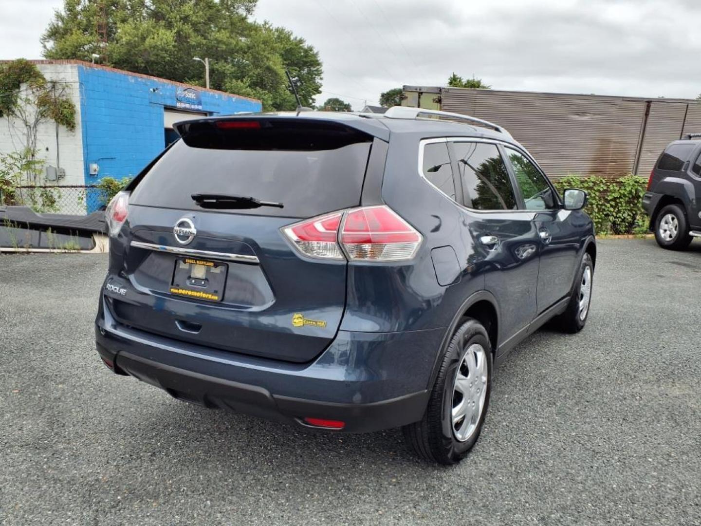 2016 Arctic Blue Metallic Nissan Rogue S (JN8AT2MT3GW) with an 2.5L 2.5L I4 170hp 175ft. lbs. Sequential-Port F.I. engine, CVT transmission, located at 50 Eastern Blvd., Essex, MD, 21221, (410) 686-3444, 39.304367, -76.484947 - Photo#5