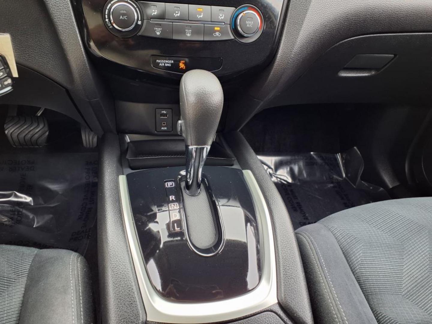2016 Arctic Blue Metallic Nissan Rogue S (JN8AT2MT3GW) with an 2.5L 2.5L I4 170hp 175ft. lbs. Sequential-Port F.I. engine, CVT transmission, located at 50 Eastern Blvd., Essex, MD, 21221, (410) 686-3444, 39.304367, -76.484947 - Photo#18