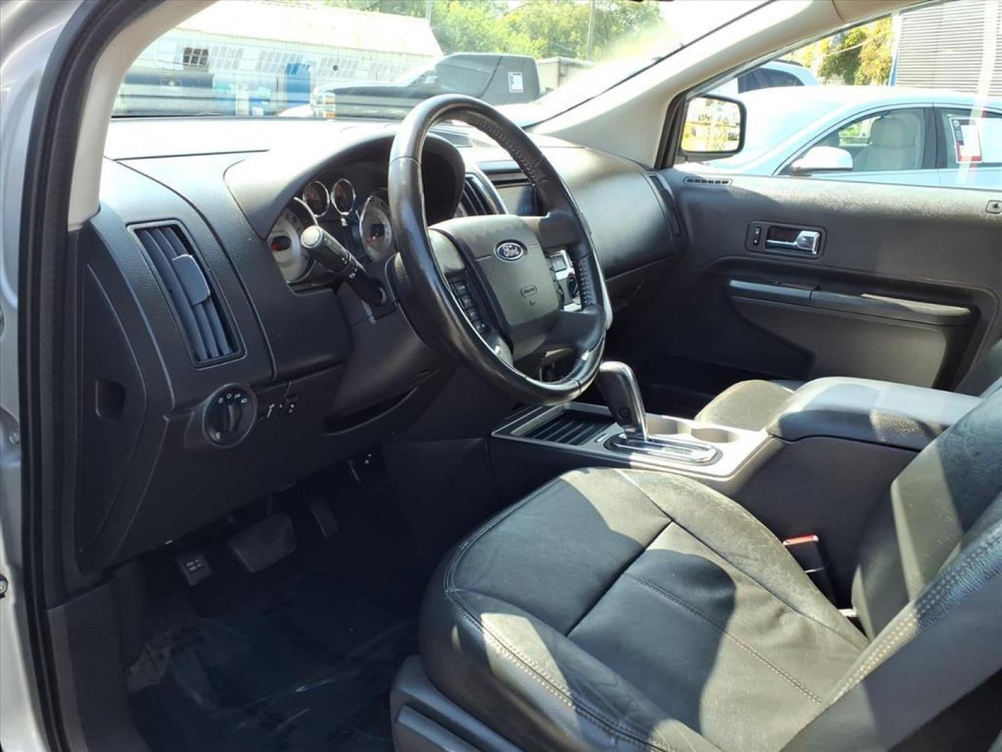 2009 Brilliant Silver Clearcoat Metallic Ford Edge SEL (2FMDK48C89B) with an 3.5L 6 Cylinder Sequential-Port F.I. engine, 4CYL transmission, located at 50 Eastern Blvd., Essex, MD, 21221, (410) 686-3444, 39.304367, -76.484947 - Photo#9