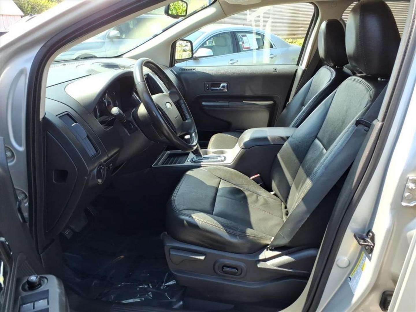 2009 Brilliant Silver Clearcoat Metallic Ford Edge SEL (2FMDK48C89B) with an 3.5L 6 Cylinder Sequential-Port F.I. engine, 4CYL transmission, located at 50 Eastern Blvd., Essex, MD, 21221, (410) 686-3444, 39.304367, -76.484947 - Photo#10