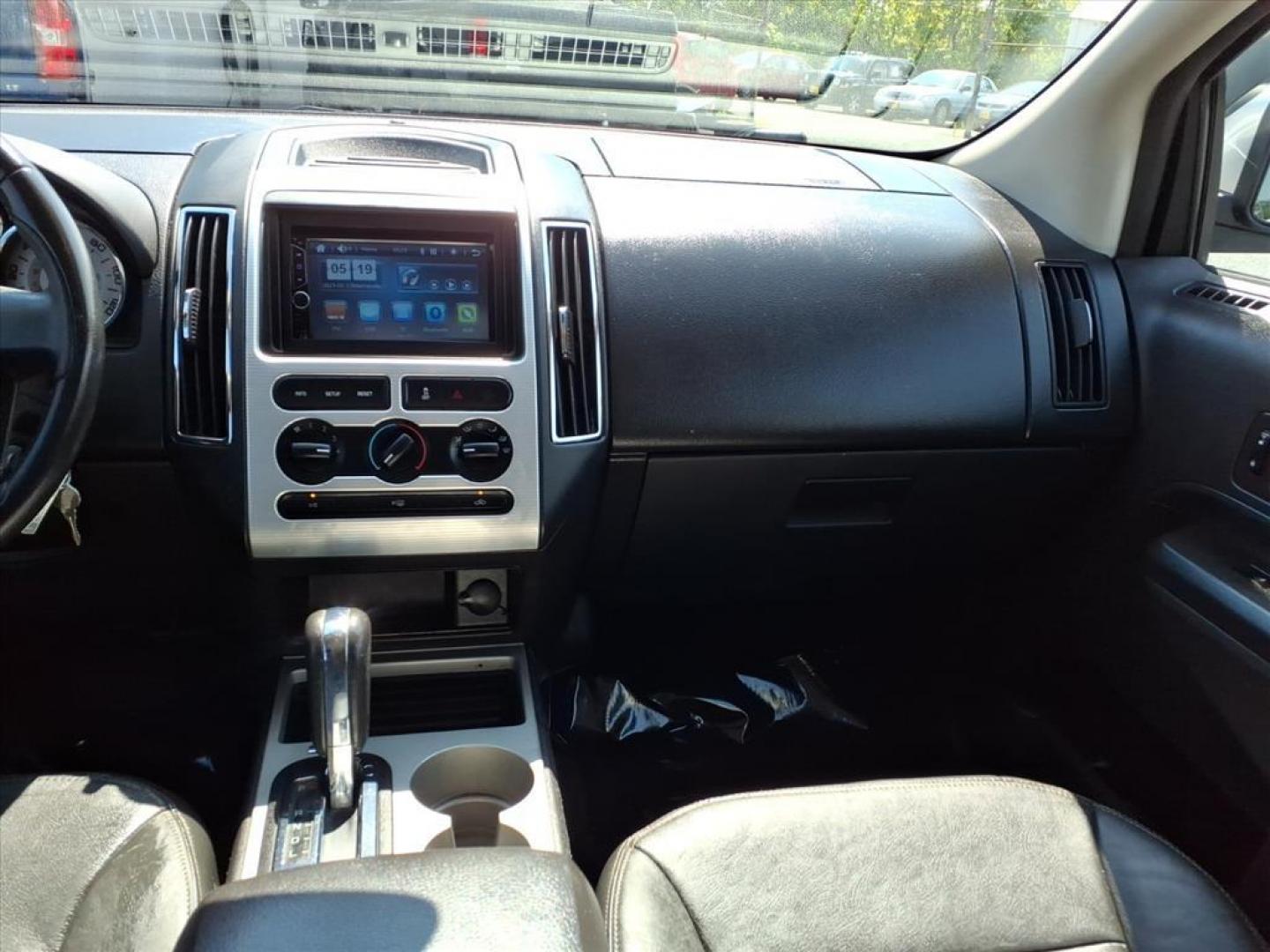 2009 Brilliant Silver Clearcoat Metallic Ford Edge SEL (2FMDK48C89B) with an 3.5L 6 Cylinder Sequential-Port F.I. engine, 4CYL transmission, located at 50 Eastern Blvd., Essex, MD, 21221, (410) 686-3444, 39.304367, -76.484947 - Photo#14