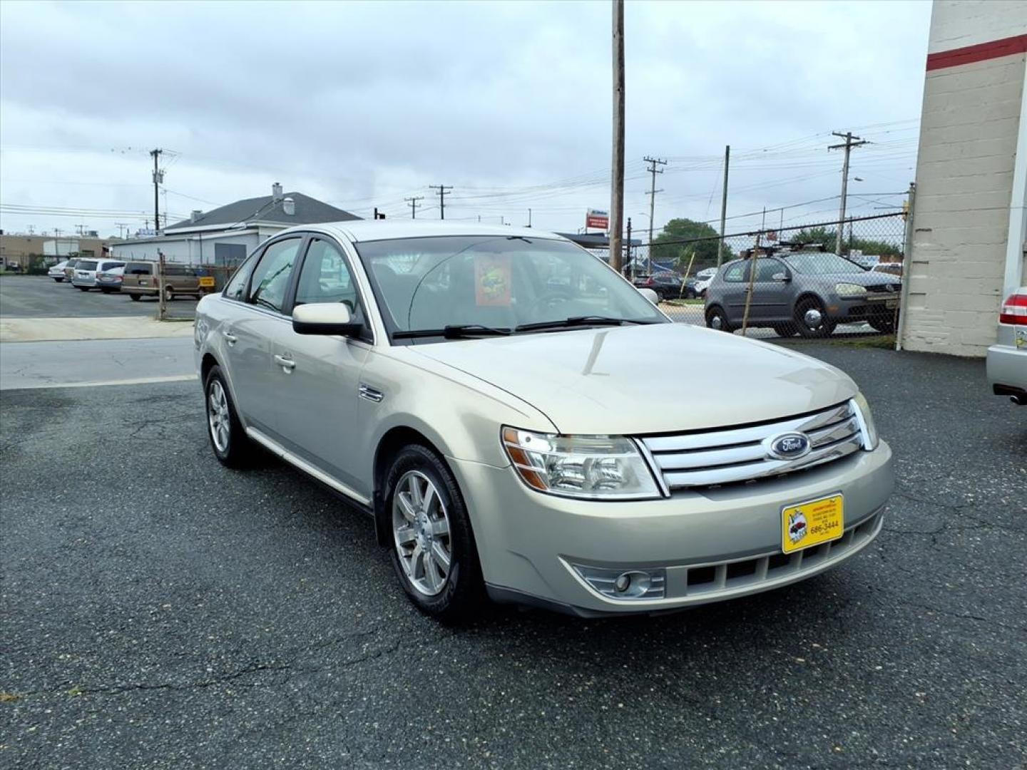 2009 Smokestone Clearcoat Metallic Ford Taurus SEL (1FAHP24W29G) with an 3.5L 6 Cylinder Sequential-Port F.I. engine, V6 transmission, located at 50 Eastern Blvd., Essex, MD, 21221, (410) 686-3444, 39.304367, -76.484947 - Photo#6