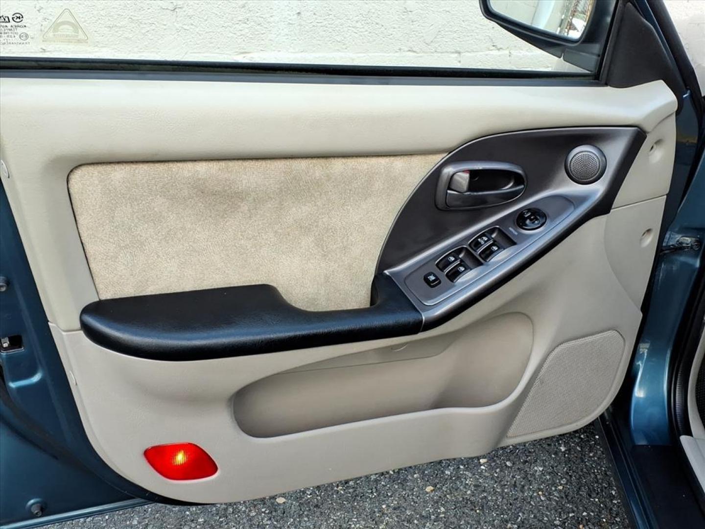 2003 Blue Hyundai ELANTRA GL (KMHDN45D83U) with an 2.0L 4 Cylinder Fuel Injected engine, Automatic transmission, located at 50 Eastern Blvd., Essex, MD, 21221, (410) 686-3444, 39.304367, -76.484947 - Photo#9
