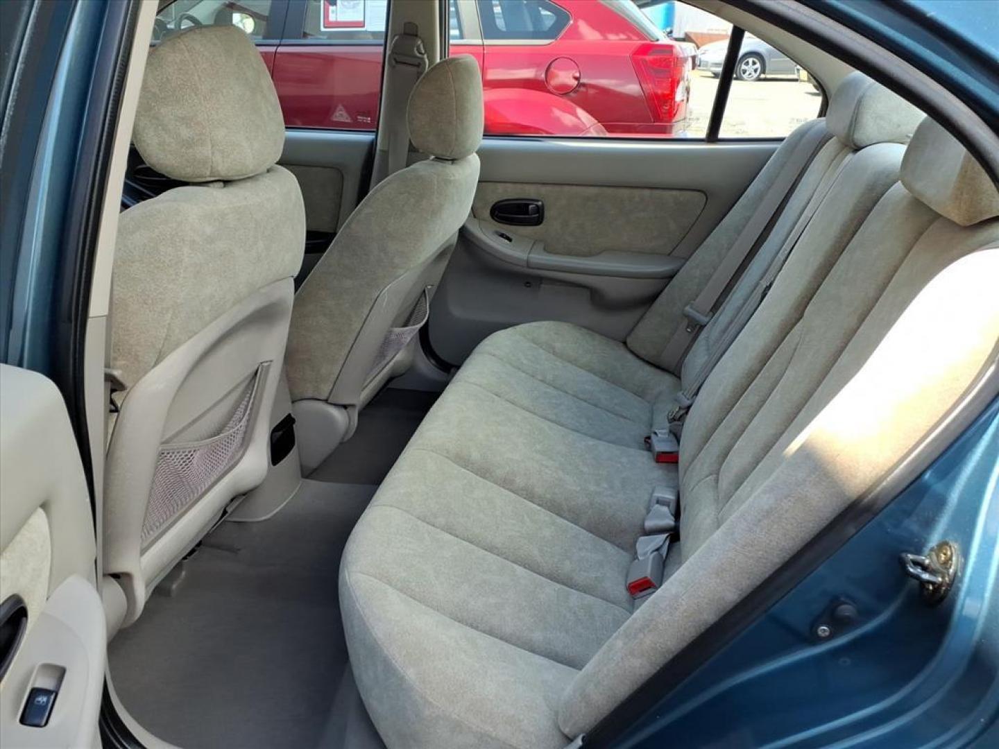 2003 Blue Hyundai ELANTRA GL (KMHDN45D83U) with an 2.0L 4 Cylinder Fuel Injected engine, Automatic transmission, located at 50 Eastern Blvd., Essex, MD, 21221, (410) 686-3444, 39.304367, -76.484947 - Photo#12