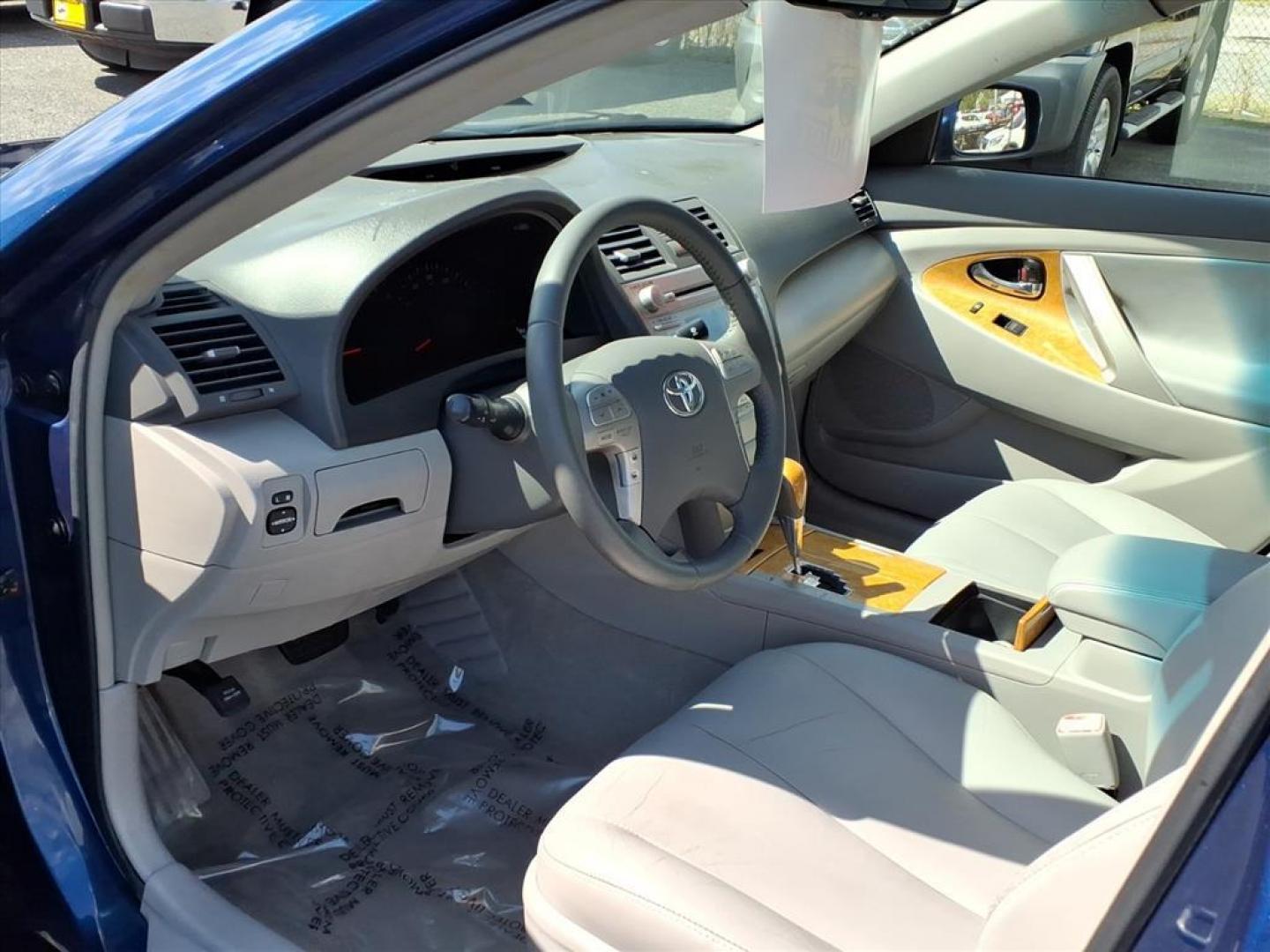 2007 Blue Ribbon Metallic Toyota Camry XLE V6 (4T1BK46K77U) with an 3.5L 3.5L V6 268hp 248ft. lbs. Fuel Injected engine, 6-Speed Shiftable Automatic transmission, located at 50 Eastern Blvd., Essex, MD, 21221, (410) 686-3444, 39.304367, -76.484947 - Photo#10