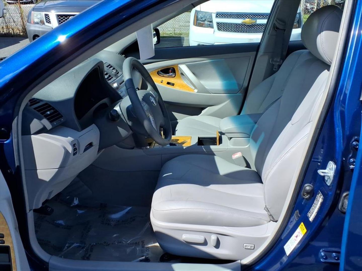 2007 Blue Ribbon Metallic Toyota Camry XLE V6 (4T1BK46K77U) with an 3.5L 3.5L V6 268hp 248ft. lbs. Fuel Injected engine, 6-Speed Shiftable Automatic transmission, located at 50 Eastern Blvd., Essex, MD, 21221, (410) 686-3444, 39.304367, -76.484947 - Photo#11