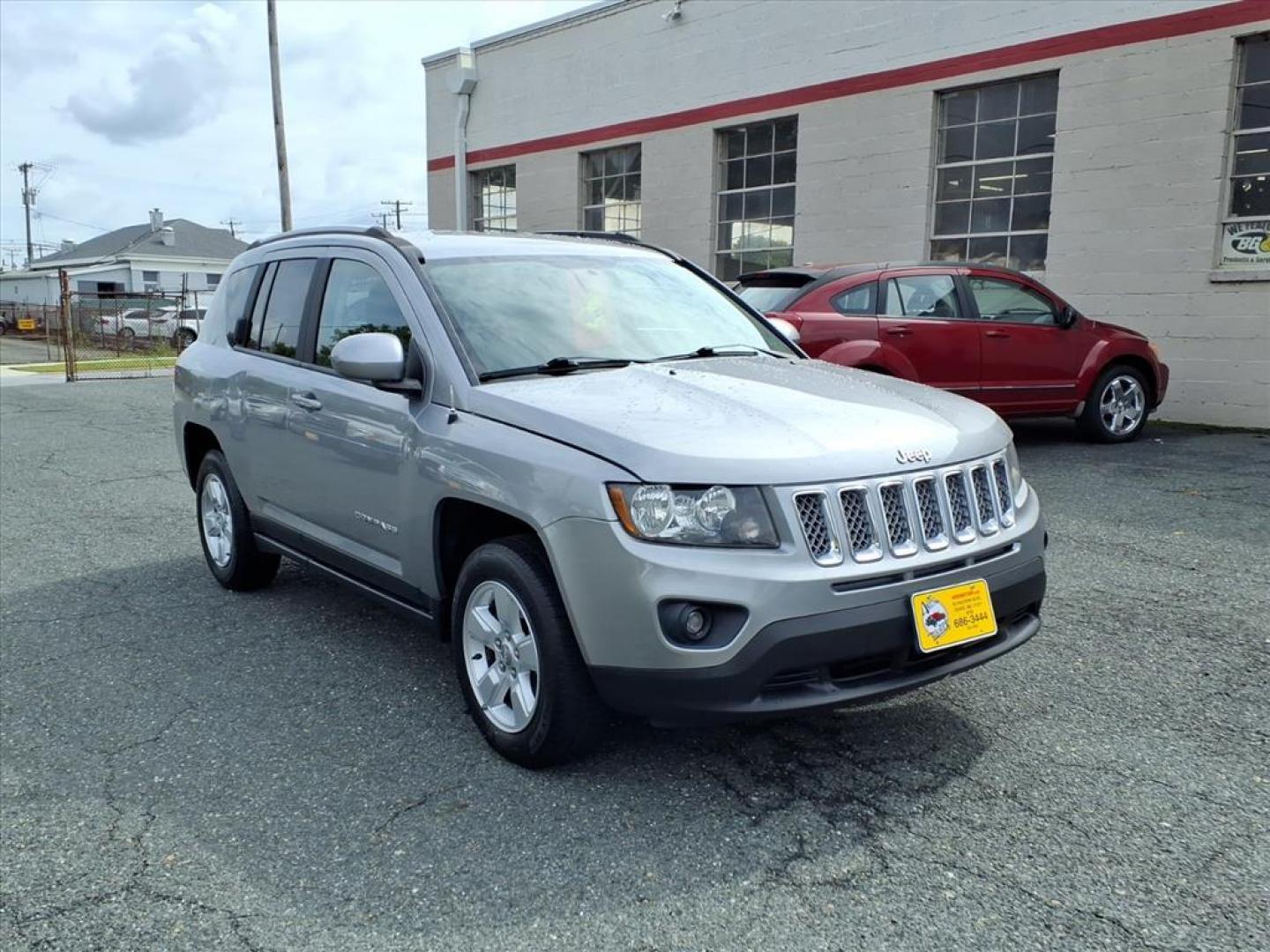 2017 Billet Silver Metallic Clear Coat Jeep Compass Latitude (1C4NJCEA8HD) with an 2.0L 4 Cylinder Sequential-Port F.I. engine, Automatic transmission, located at 50 Eastern Blvd., Essex, MD, 21221, (410) 686-3444, 39.304367, -76.484947 - Photo#7