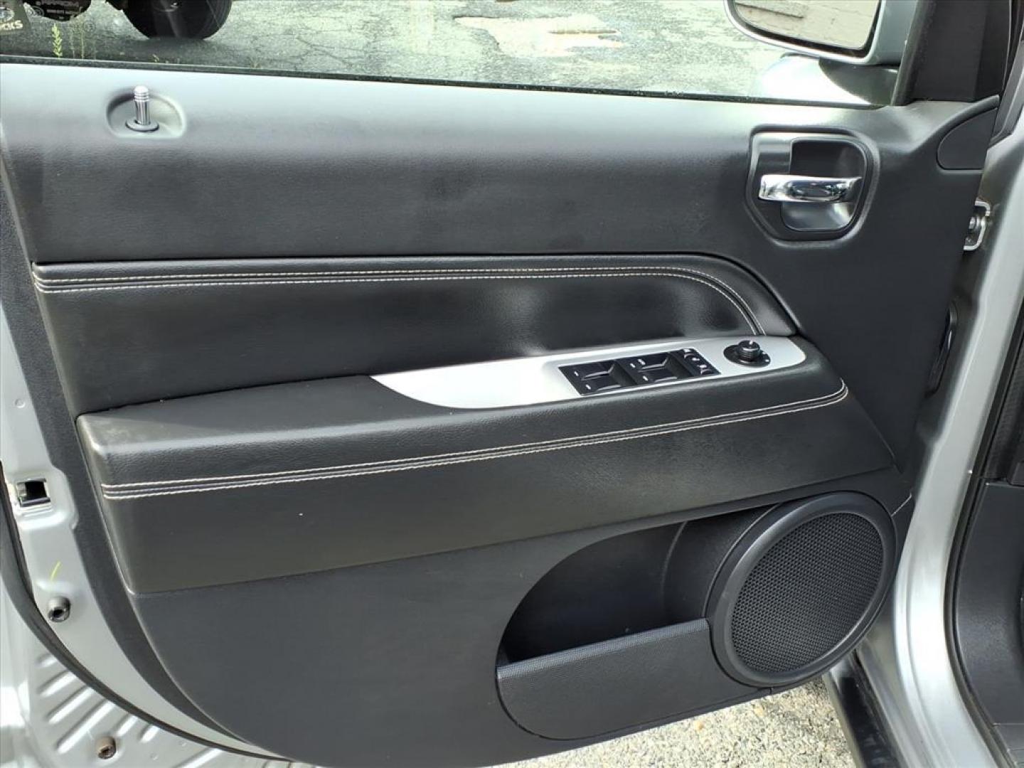 2017 Billet Silver Metallic Clear Coat Jeep Compass Latitude (1C4NJCEA8HD) with an 2.0L 4 Cylinder Sequential-Port F.I. engine, Automatic transmission, located at 50 Eastern Blvd., Essex, MD, 21221, (410) 686-3444, 39.304367, -76.484947 - Photo#10