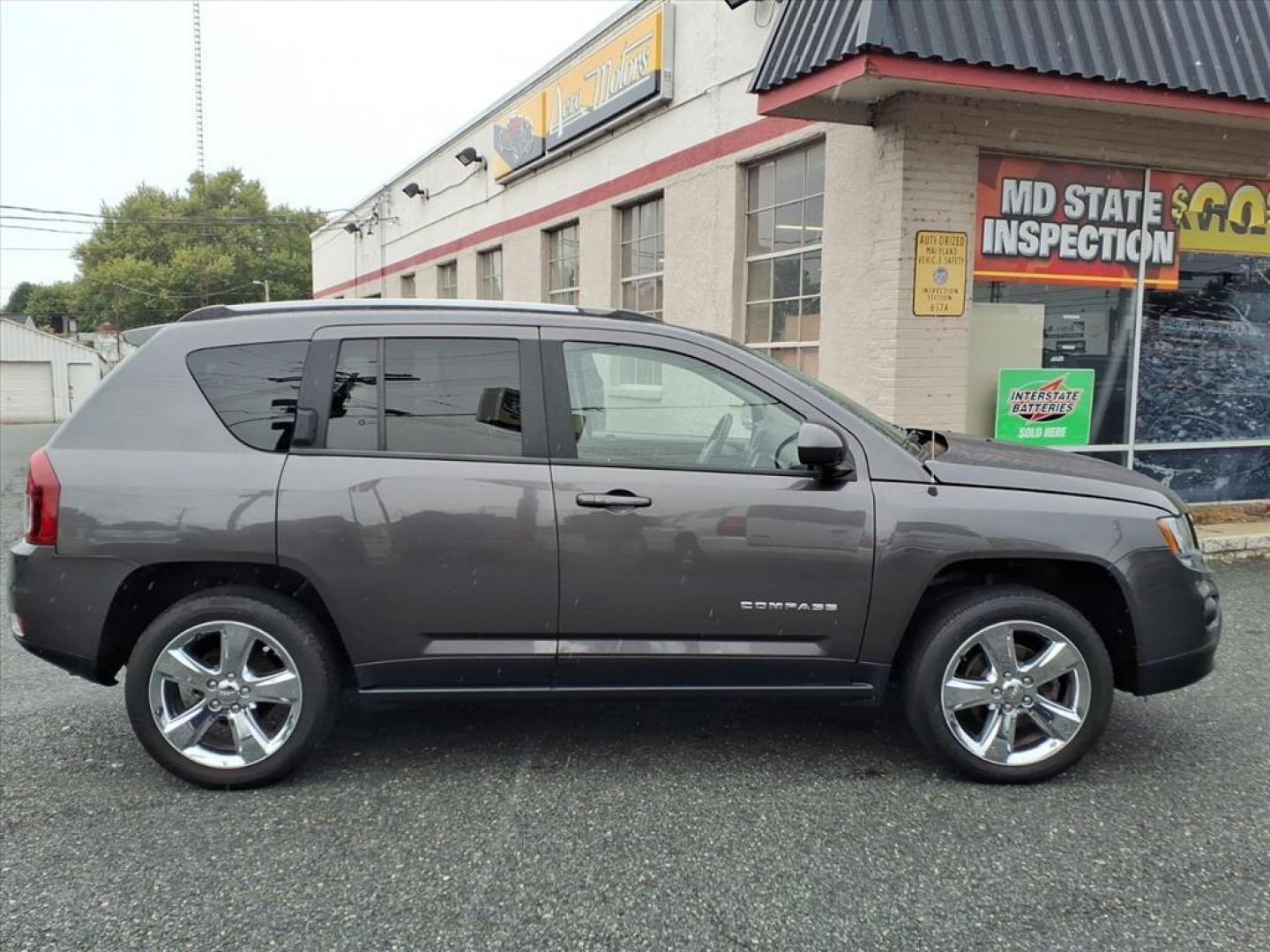 2015 Granite Crystal Metallic Clear Coat Jeep Compass Latitude (1C4NJDEBXFD) with an 2.4L 4 Cylinder Sequential-Port F.I. engine, Automatic transmission, located at 50 Eastern Blvd., Essex, MD, 21221, (410) 686-3444, 39.304367, -76.484947 - Photo#6
