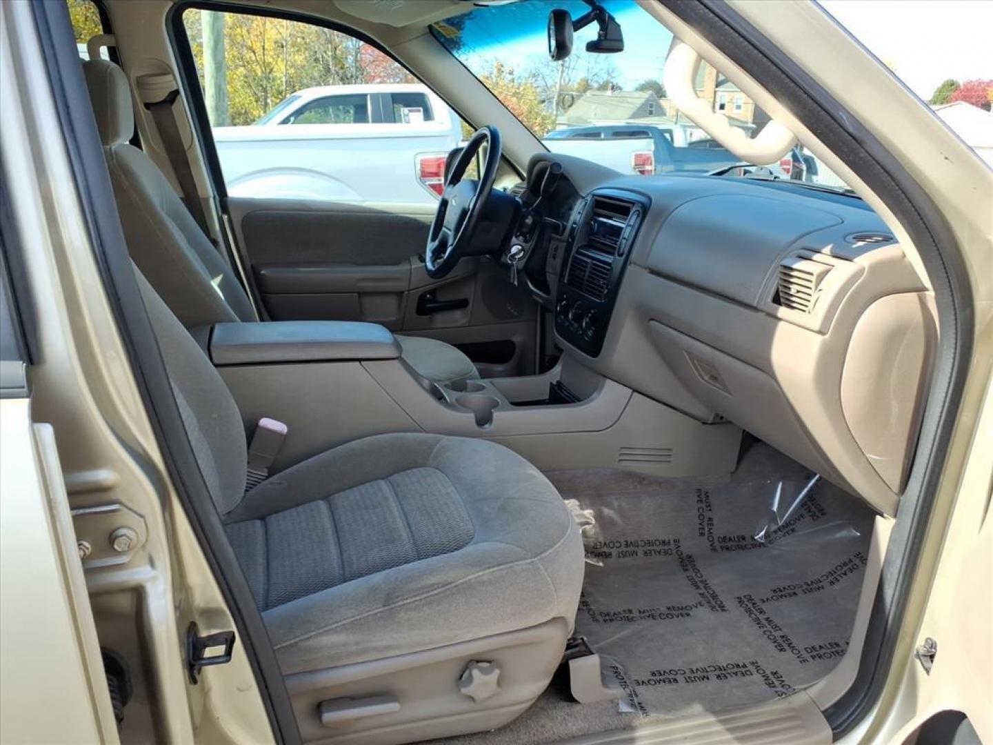 2002 Harvest Gold Clearcoat Metallic Ford Explorer XLT (1FMZU63EX2U) with an 4.0L 4.0L V6 210hp 254ft. lbs. Fuel Injected engine, 5-Speed Automatic transmission, located at 50 Eastern Blvd., Essex, MD, 21221, (410) 686-3444, 39.304367, -76.484947 - Photo#16