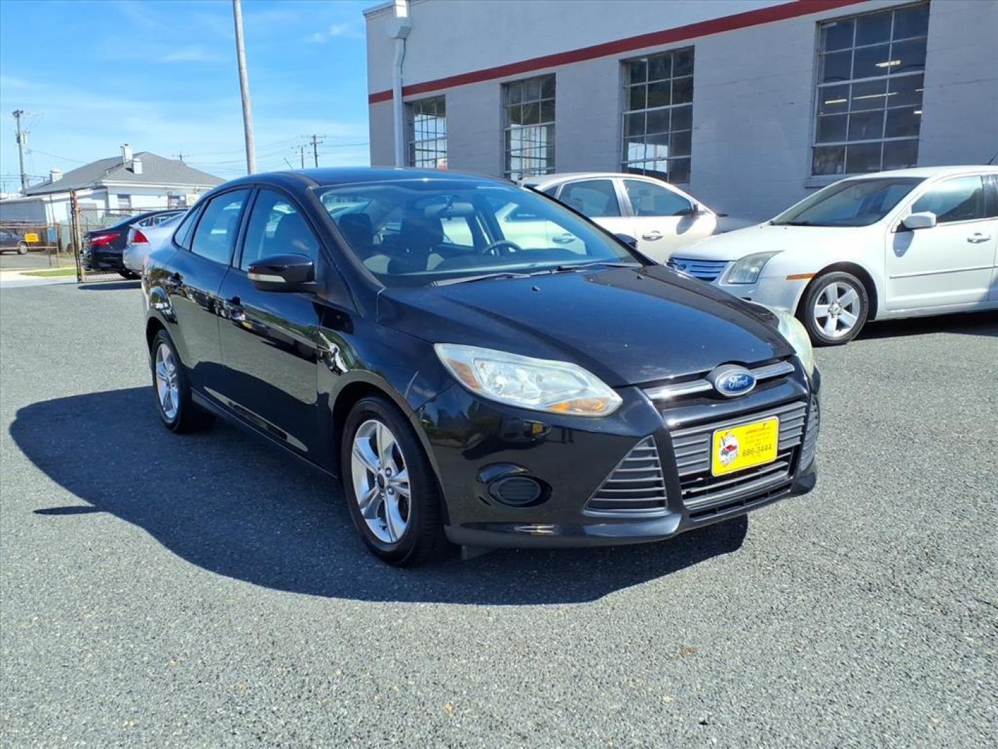 2013 Tuxedo Black Metallic Ford Focus SE (1FADP3F20DL) with an 2.0L 4 Cylinder Fuel Injected engine, 4CYL AT transmission, located at 50 Eastern Blvd., Essex, MD, 21221, (410) 686-3444, 39.304367, -76.484947 - Photo#5