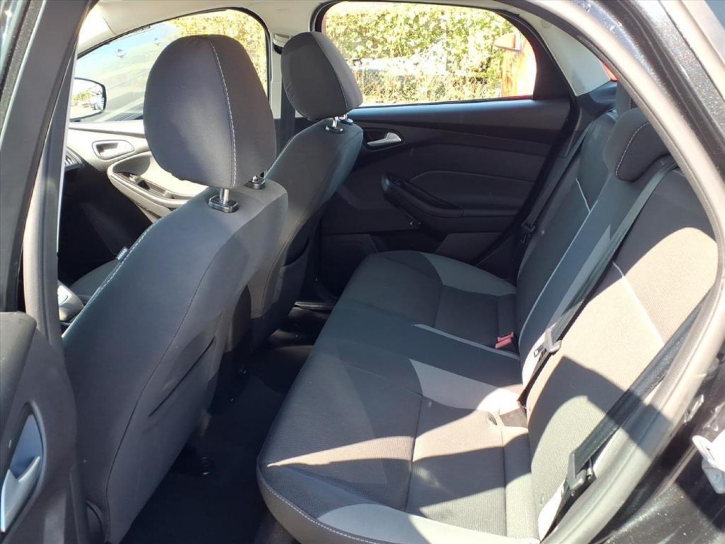 2013 Tuxedo Black Metallic Ford Focus SE (1FADP3F20DL) with an 2.0L 4 Cylinder Fuel Injected engine, 4CYL AT transmission, located at 50 Eastern Blvd., Essex, MD, 21221, (410) 686-3444, 39.304367, -76.484947 - Photo#11
