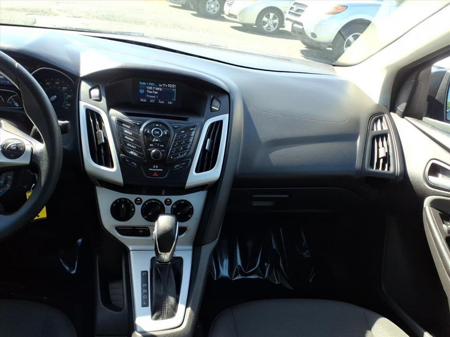 2013 Tuxedo Black Metallic Ford Focus SE (1FADP3F20DL) with an 2.0L 4 Cylinder Fuel Injected engine, 4CYL AT transmission, located at 50 Eastern Blvd., Essex, MD, 21221, (410) 686-3444, 39.304367, -76.484947 - Photo#14