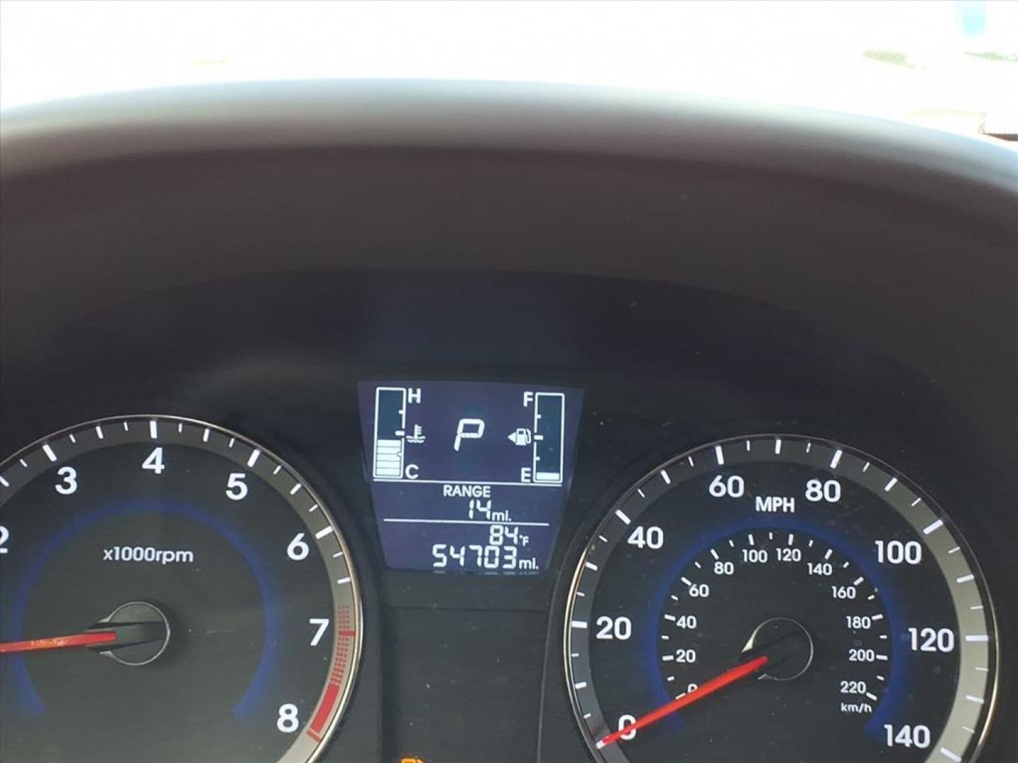 2017 Chalk White Hyundai ACCENT SE (KMHCT5AE6HU) with an 1.6L 4 Cylinder Fuel Injected engine, 4CYL transmission, located at 50 Eastern Blvd., Essex, MD, 21221, (410) 686-3444, 39.304367, -76.484947 - Photo#19