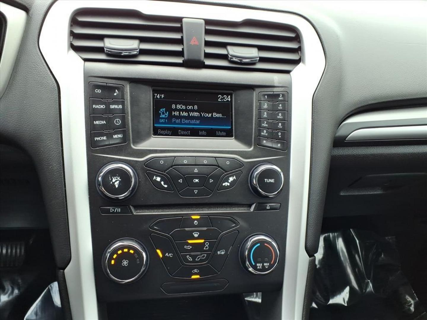 2016 Black Ford Fusion SE (3FA6P0H70GR) with an 2.5L 4 Cylinder Sequential-Port F.I. engine, 4CYL transmission, located at 50 Eastern Blvd., Essex, MD, 21221, (410) 686-3444, 39.304367, -76.484947 - Photo#17